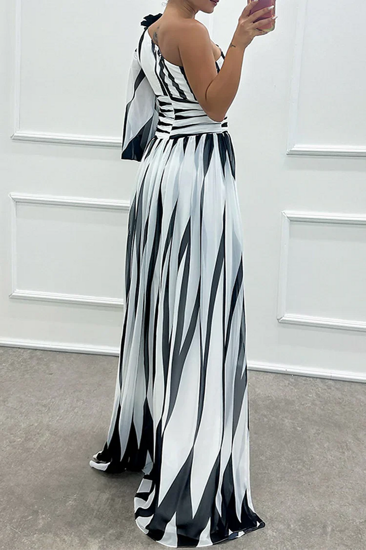 Millie™ | Striped One-Shoulder Maxi | Effortless Elegance with a Bold Twist