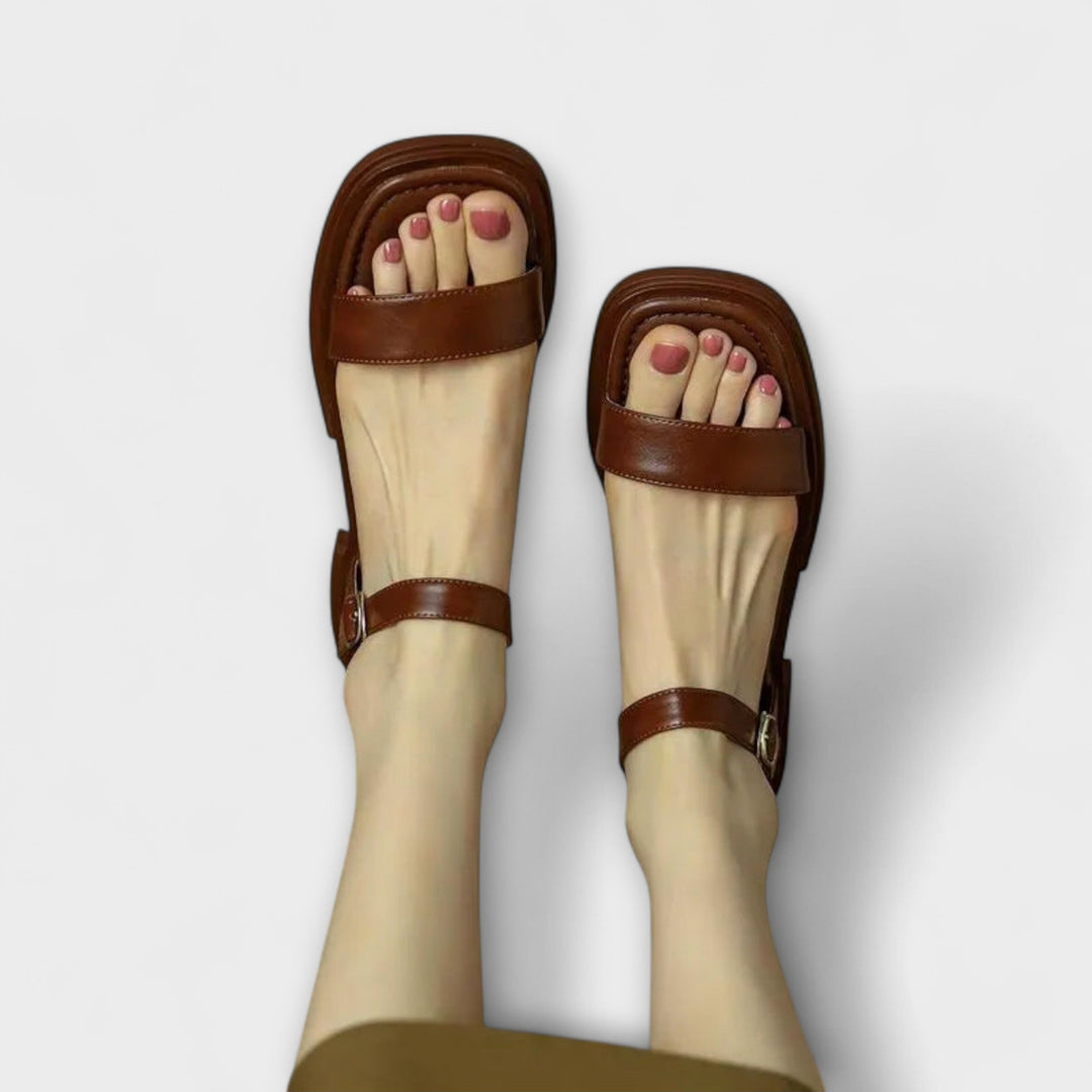Hannah™ | Sandals