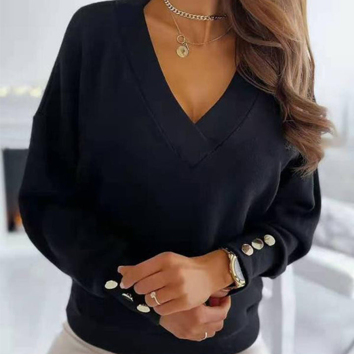 Bella - Elegance Meets Comfort The V-neck Sweater To Fall In Love With - Black / S