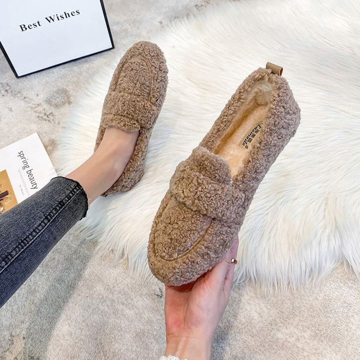 Carey - Experience True Luxury With These Comfortable Teddy Slippers - Khaki / 35