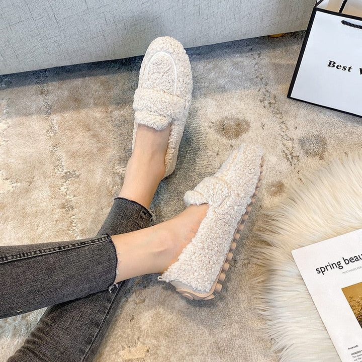 Carey - Experience True Luxury With These Comfortable Teddy Slippers