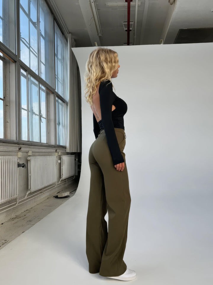 Ella - Wide Trousers To Make You Look Even More Fashionable - Green / 34