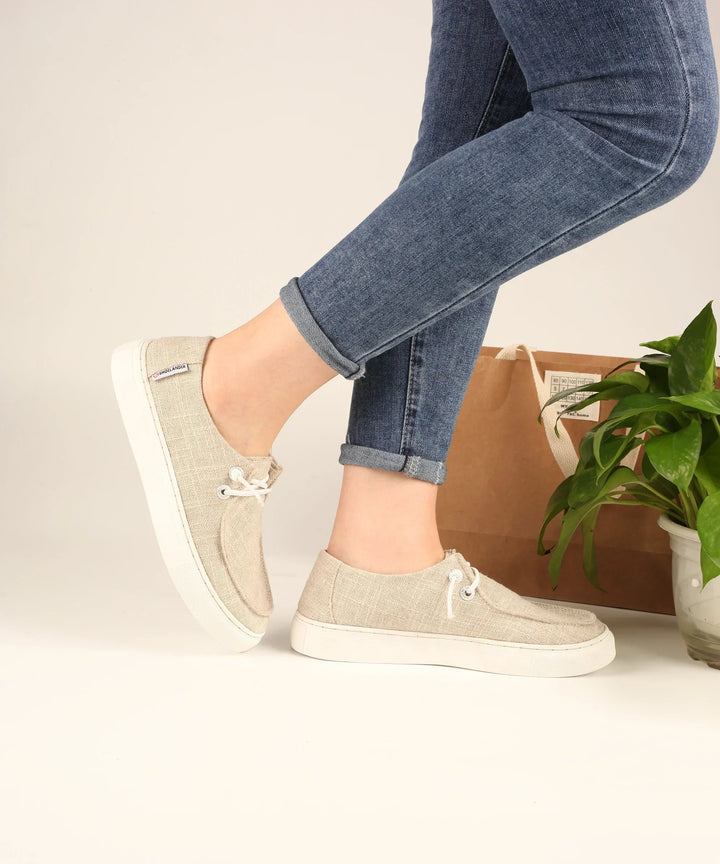Emily - Comfortable Laced Loafers