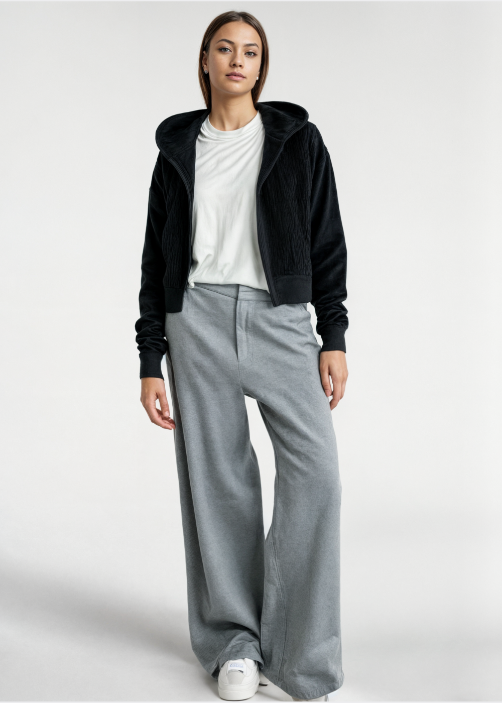 Evvy - Cropped Hoodie - Black / S