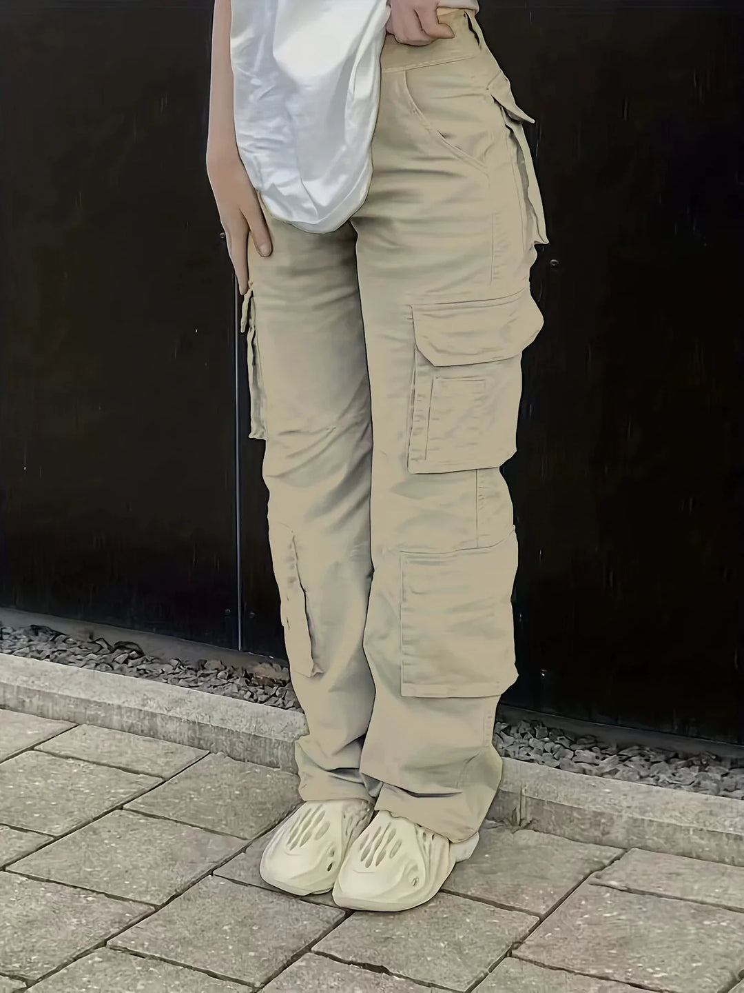 Lydia - Combine Style And Functionality with These Cargo Pants - Khaki / XS