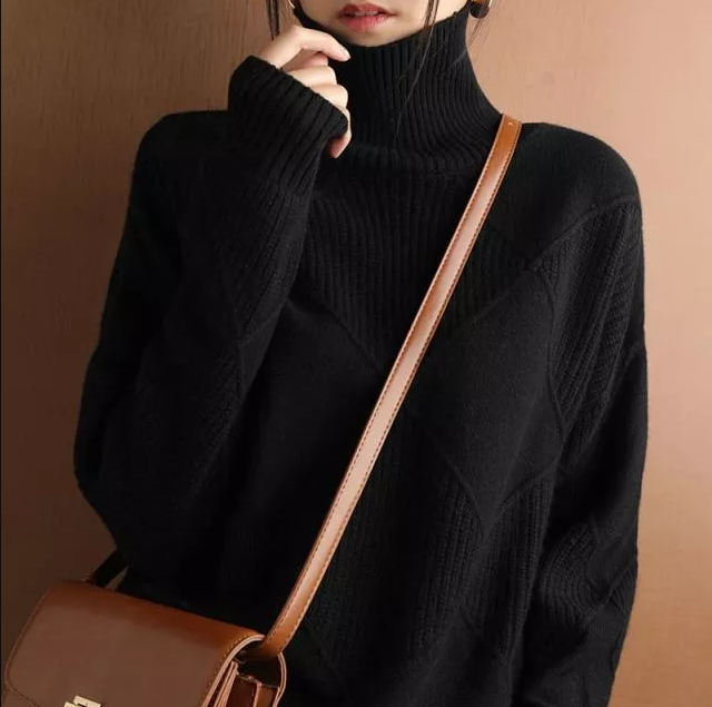 Marina - Elegant Loose Turtleneck Jumper For Ultimate Comfort - Black / S