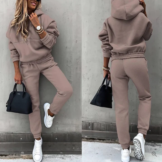 Melania - Comfortable Jogging Set Perfect For Relaxing Days - Brown / S