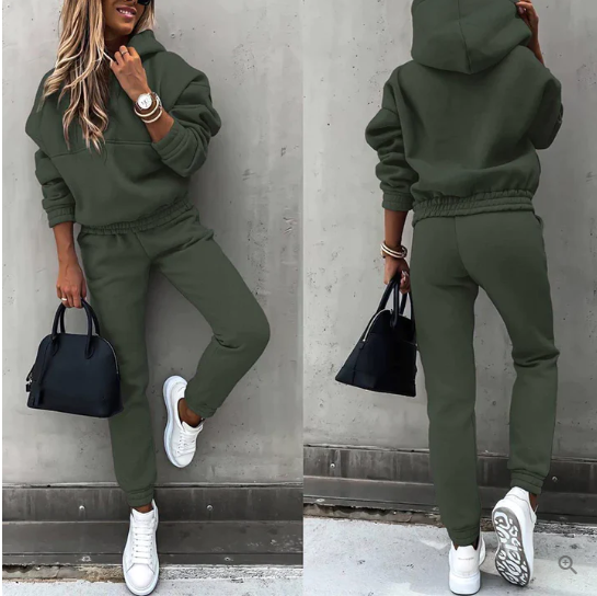 Melania - Comfortable Jogging Set Perfect For Relaxing Days - Green / S