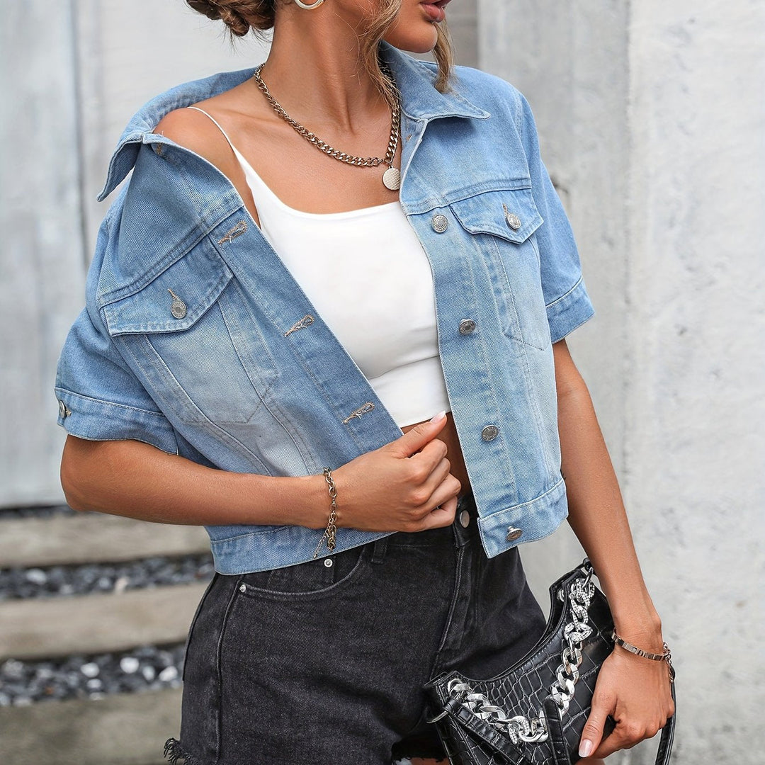 Victoria - Onley Short Sleeved Denim Jacket To Efforlessly Elevate Your Style - Light Blue / XS(34)